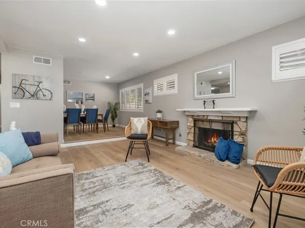 17351 Wild Rose Ln, Huntington Beach, CA 92649