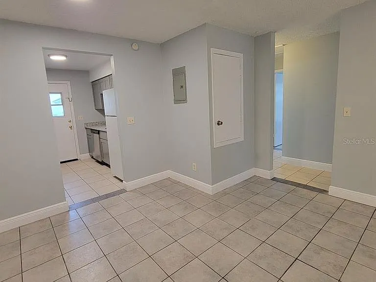 784 E Anderson Rd — Photo 7