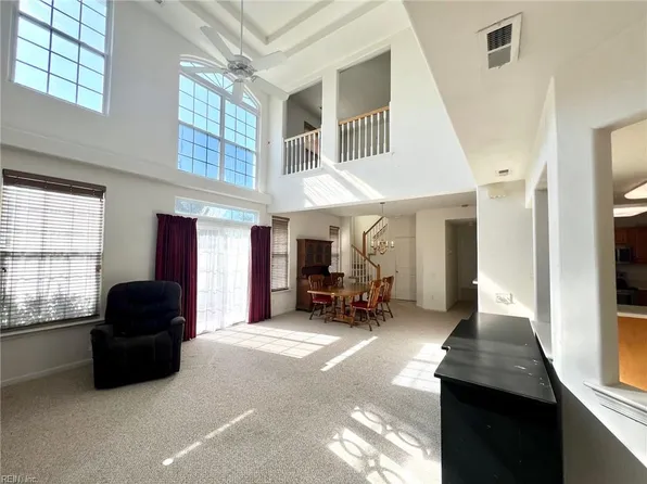 800 Kearney Pl, Virginia Beach, VA 23462