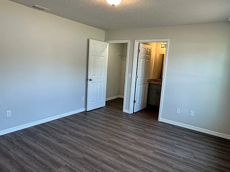 4407 E Ravenna St — Photo 22