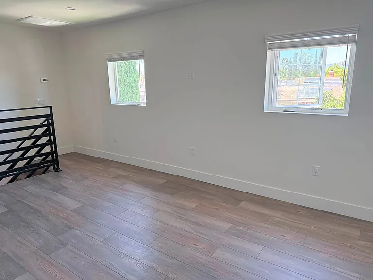 12816 Covello St — Photo 6