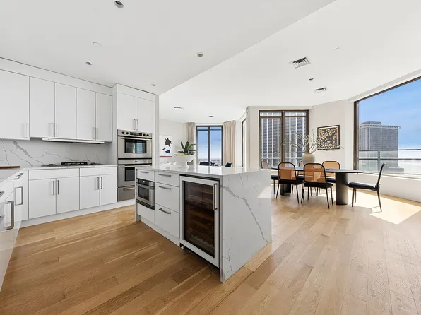 75 Wall St APT Phl2, New York, NY 10005