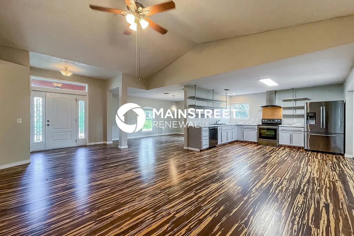 Living Room - 2712 Lucaya Ave