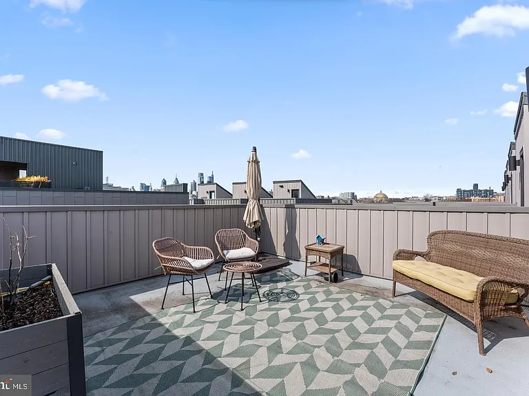 312 Poplar St — Photo 26