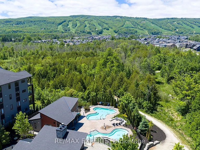 12 Beausoleil Ln #201 — Photo 35