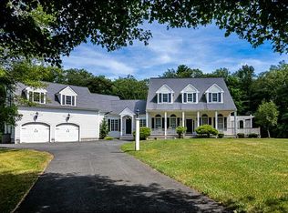 82 Highridge Rd, Westport, MA 02790