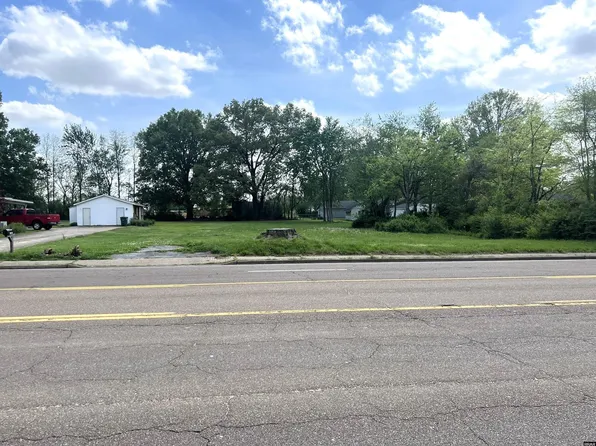 1635 E Reelfoot Ave, Union City, TN 38261