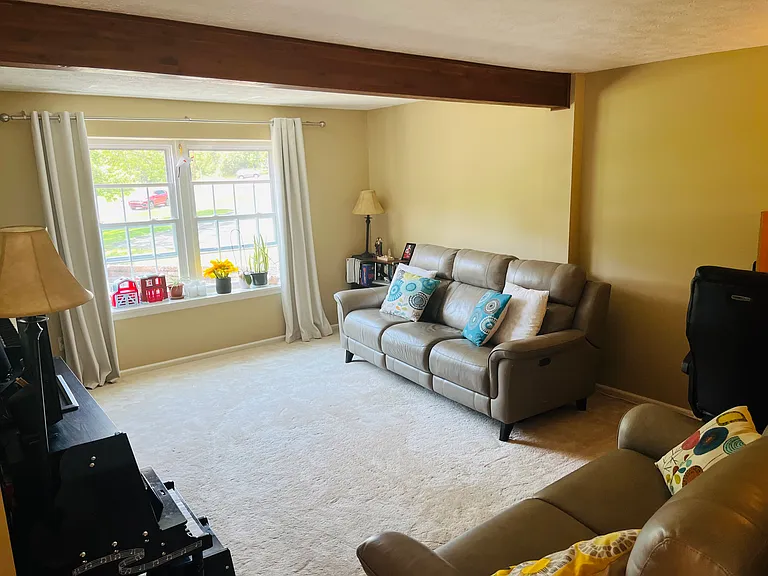 5083 Empire Dr #1 — Photo 7