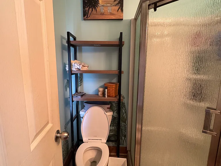 658 School St #3 — Photo 7