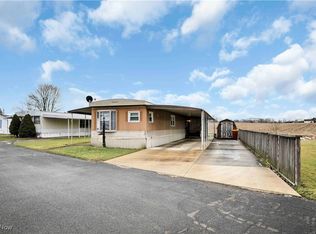 35 Apache Dr, Creston, OH 44217