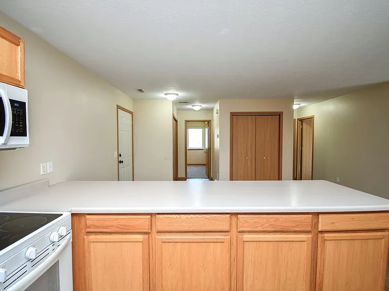 1422 E Redwood Blvd — Photo 13