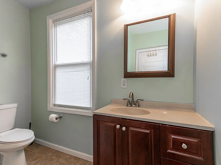 1609 Westfield St — Photo 17
