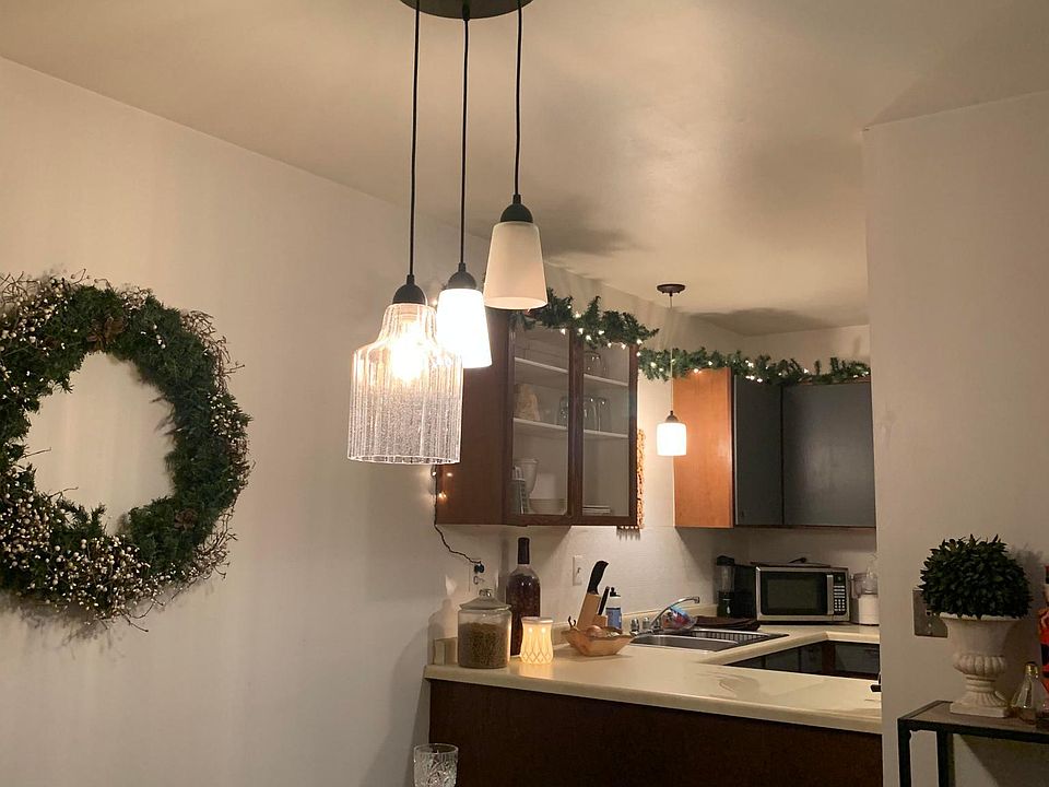 1st image of 615 Hillcrest Dr #7