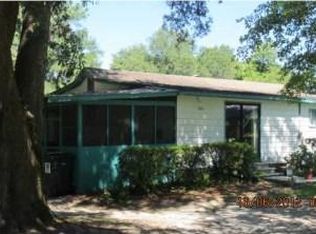 909 Hildebrand Dr, Bonneau, SC 29431