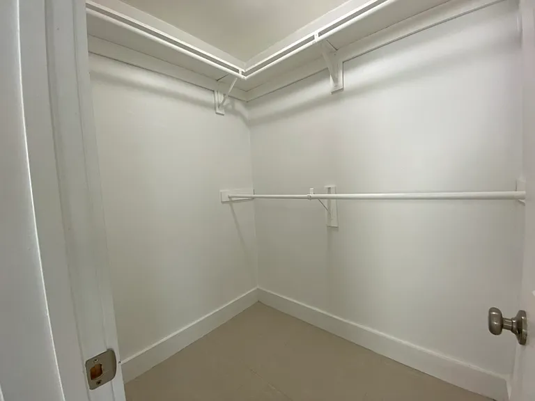 walk-in closet