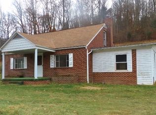 748 Bear Springs Rd, Pearisburg, VA 24134