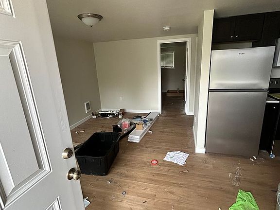 4th image of 9240 Garrison Rd #J