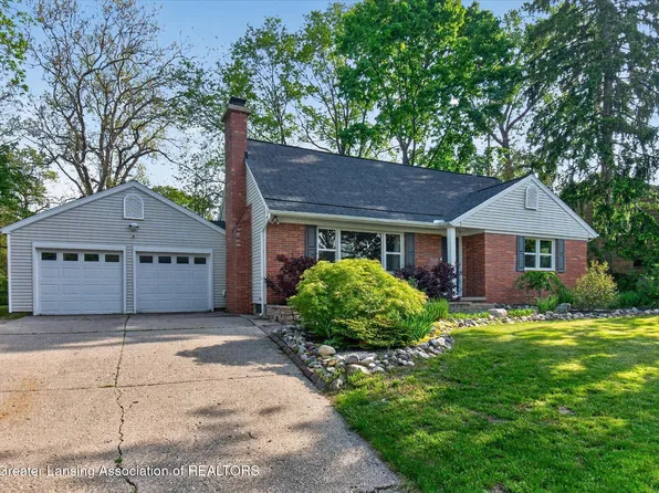 4726 Huron Hill Dr, Okemos, MI 48864