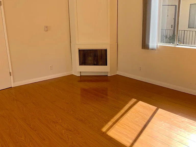 Gas Fireplace in Livingroom