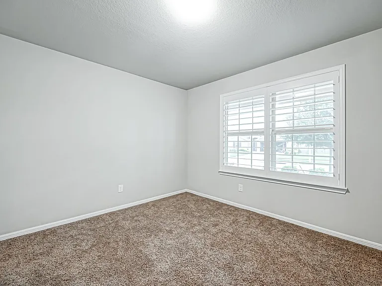 2818 Canadian Goose Ln — Photo 14