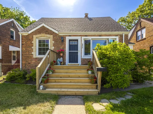 6828 Schneider Ave, Hammond, IN 46323