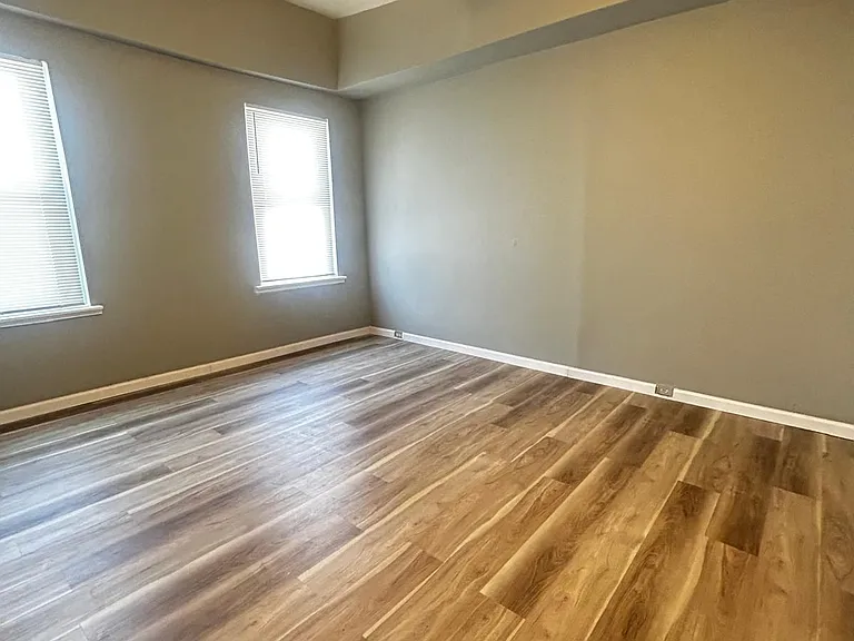 1345 S Corlies St — Photo 3