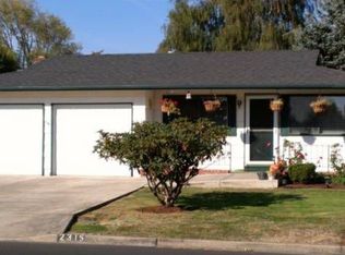 2315 W Hayes St, Woodburn, OR 97071