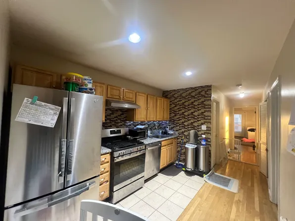 165 Grant Avenue image 8 of 13