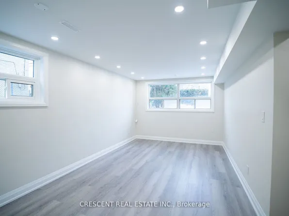 19 Queen St W #1, Mississauga, ON L5H 1L5