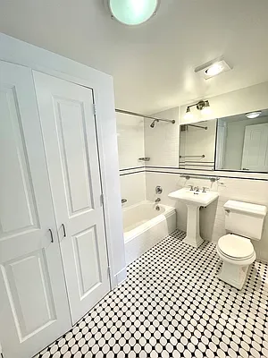 Rented by Addison Property Group | media 7