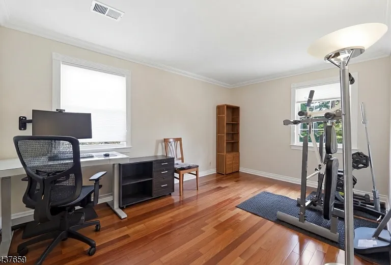 67-75 New England Ave #69B — Photo 10