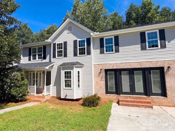 6226 Dumont Ln, Charlotte, NC 28269