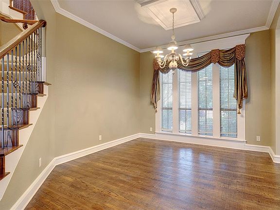 5th image of 1001 Merlot Dr