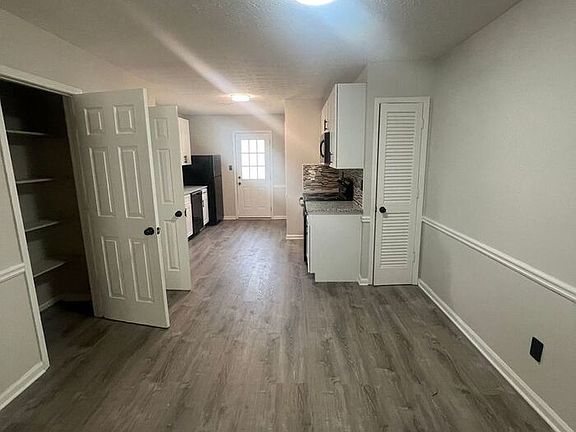 3rd image of 544 Charleston Ln