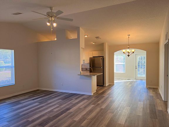 3rd image of 5538 W Oak Park Blvd