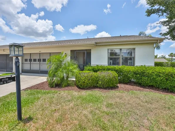 2417 Lancaster Dr, Sun City Center, FL 33573