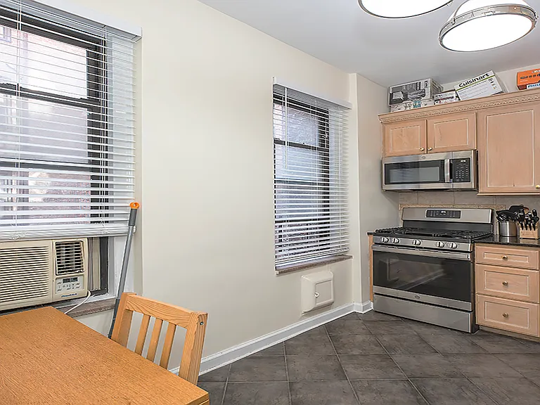 325 E 80th St #3B — Photo 7