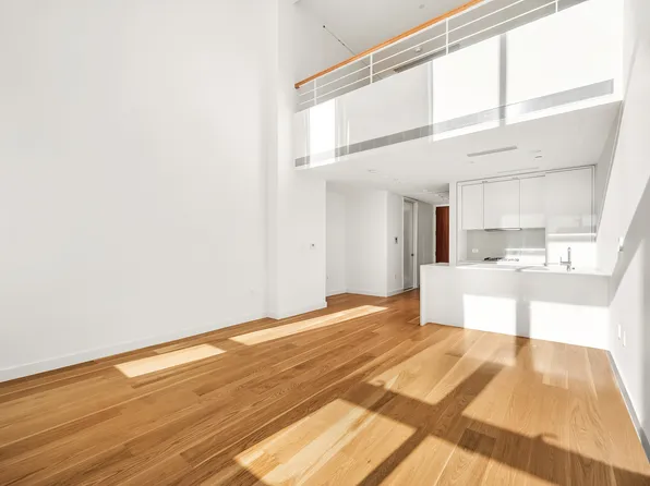 301 East 61st Street image 6 of 12