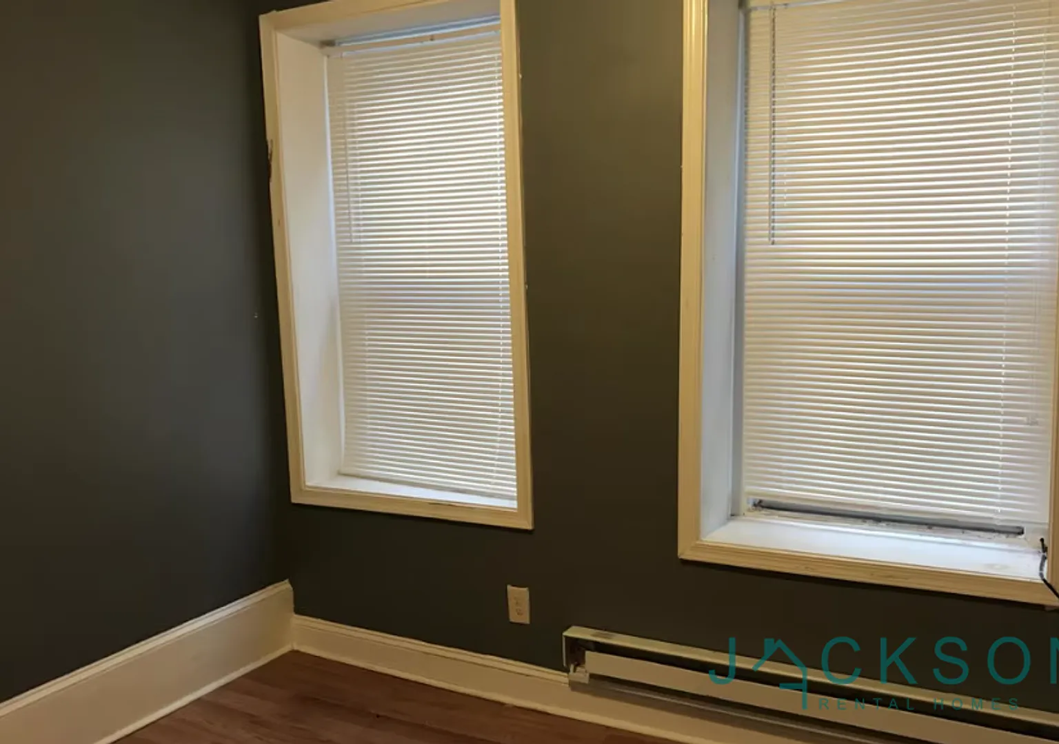 53 West Logan St. — Photo 4