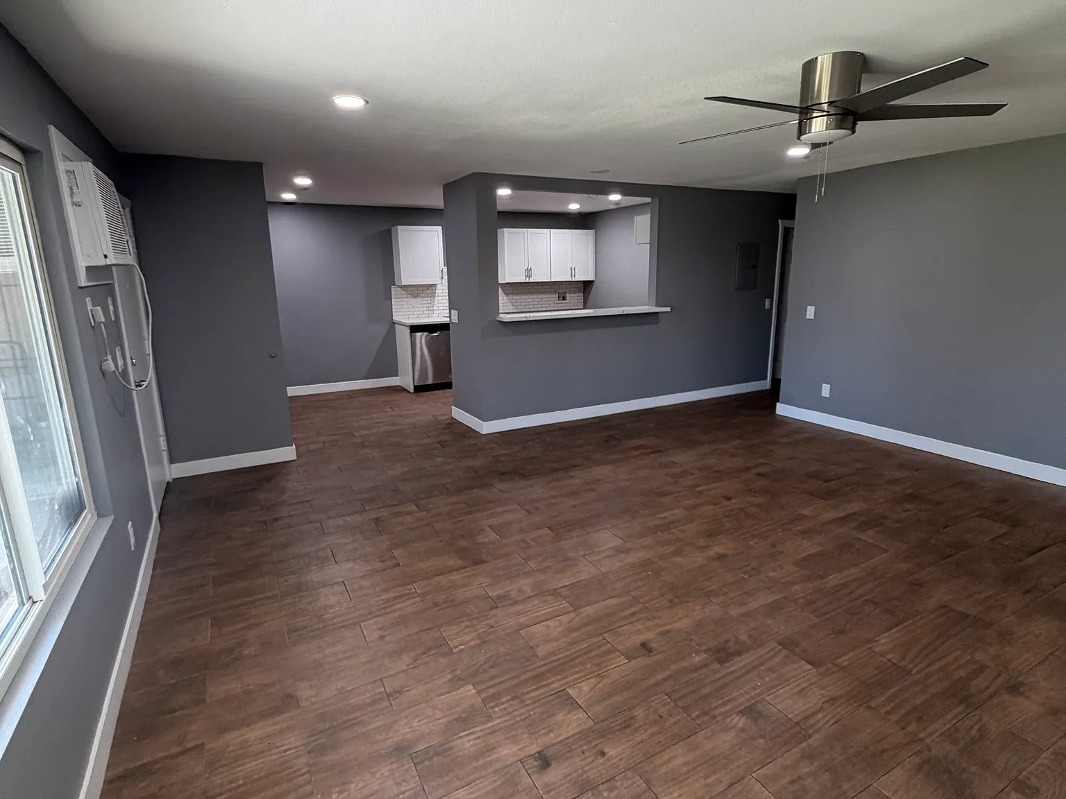 2 bed, $2,800 — Photo 4