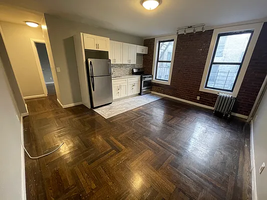 Rented by Bruma Realty LLC | media 1