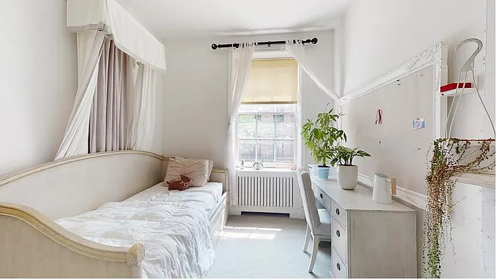 Rented by Douglas Elliman | media 7