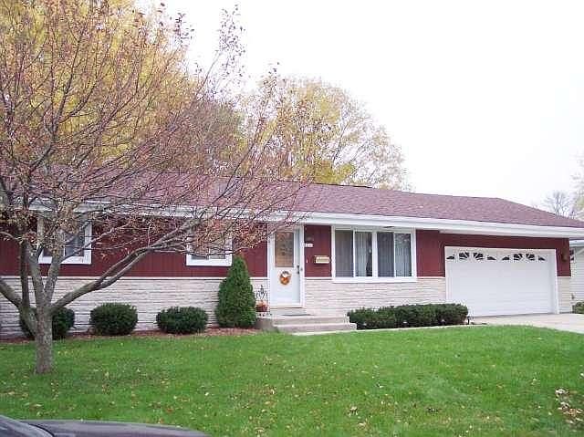 2nd image of 1211 Douglas Ave