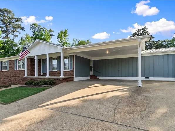 5330 10th Ave E, Tuscaloosa, AL 35405