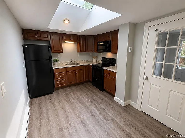 110 Hardscrabble Rd #1A — Photo 5