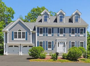 5 Courtney Ln, Andover, MA 01810
