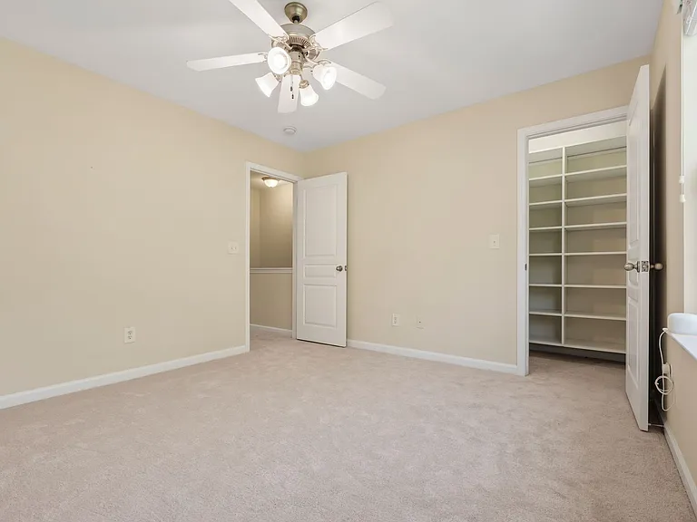 160 Grey Elm Trl — Photo 10