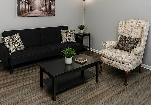4 bed, 1424 sqft, $800 — Photo 1