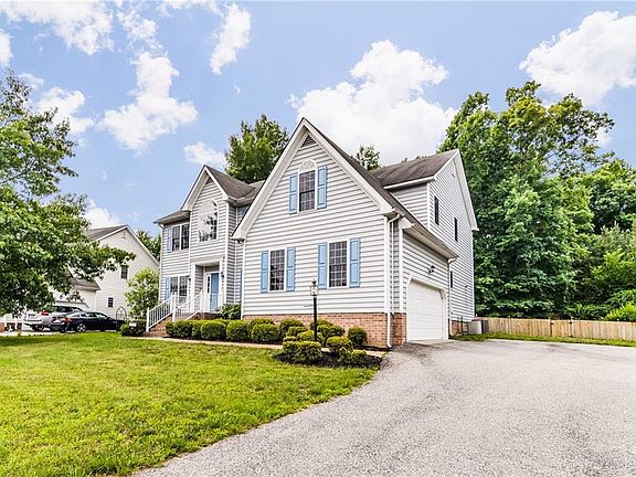 2nd image of 4721 Sadler Green Pl