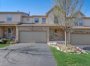973 Old Oak Cir, Algonquin, IL 60102